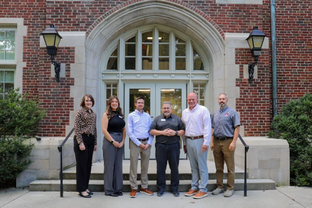 Hannah Wright, Cassie Johnson, Christopher Stripling, David White, Bryan Wright, and Dan Strasser in front of Morgan Hall