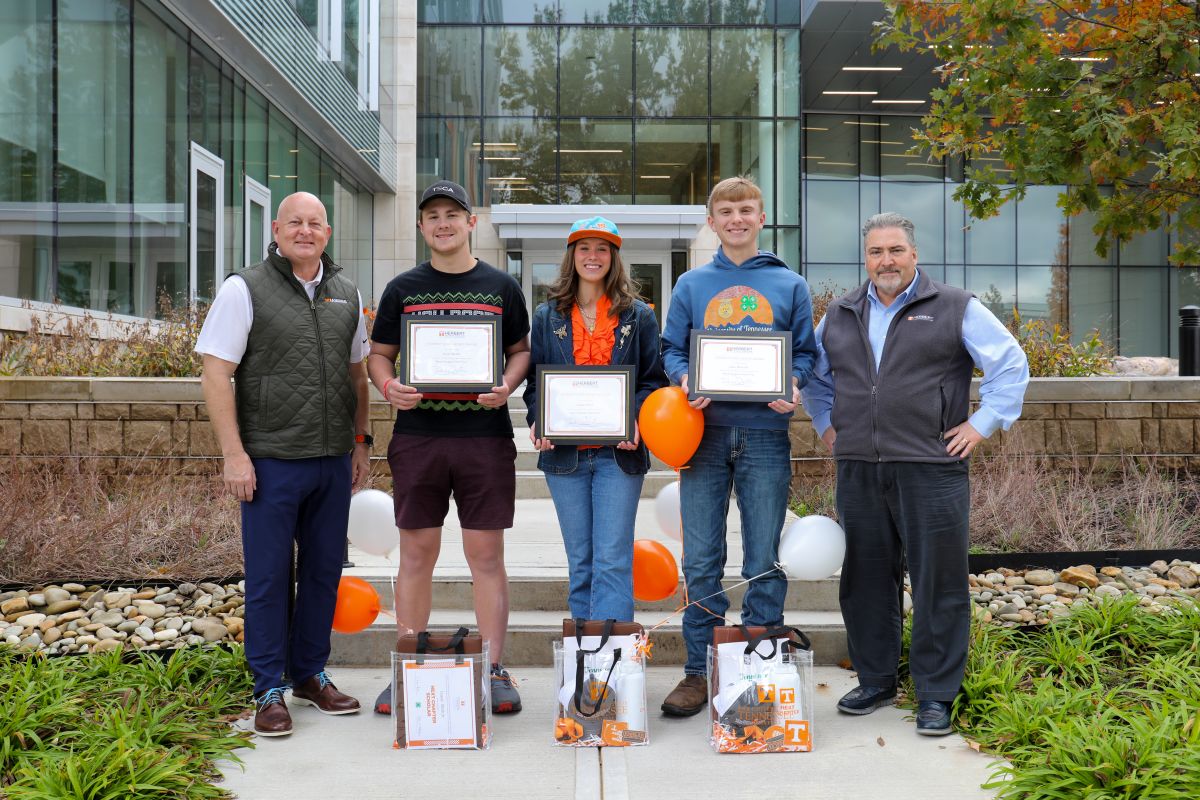 Keith Carver, UT Institute of Agriculture senior vice chancellor and senior vice president; food science student Isaac Welch; agricultural leadership, education, and communications student Logan West; wildlife and fisheries science student Gabe Harville; and David White, dean of Herbert